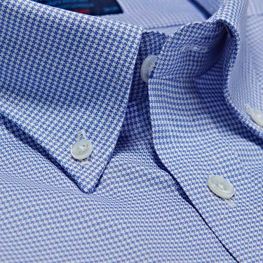 Contemporary Fit, Button Down Collar, 2 Button Cuff Shirt in a Blue Houndstooth Cotton