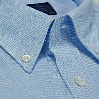 Contemporary Fit, Button Down Collar, 2 Button Cuff Shirt in Plain Blue Houndstooth Linen