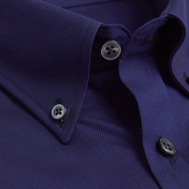Contemporary Fit, Button Down Collar, Two Button Cuff Shirt In Navy Oxford